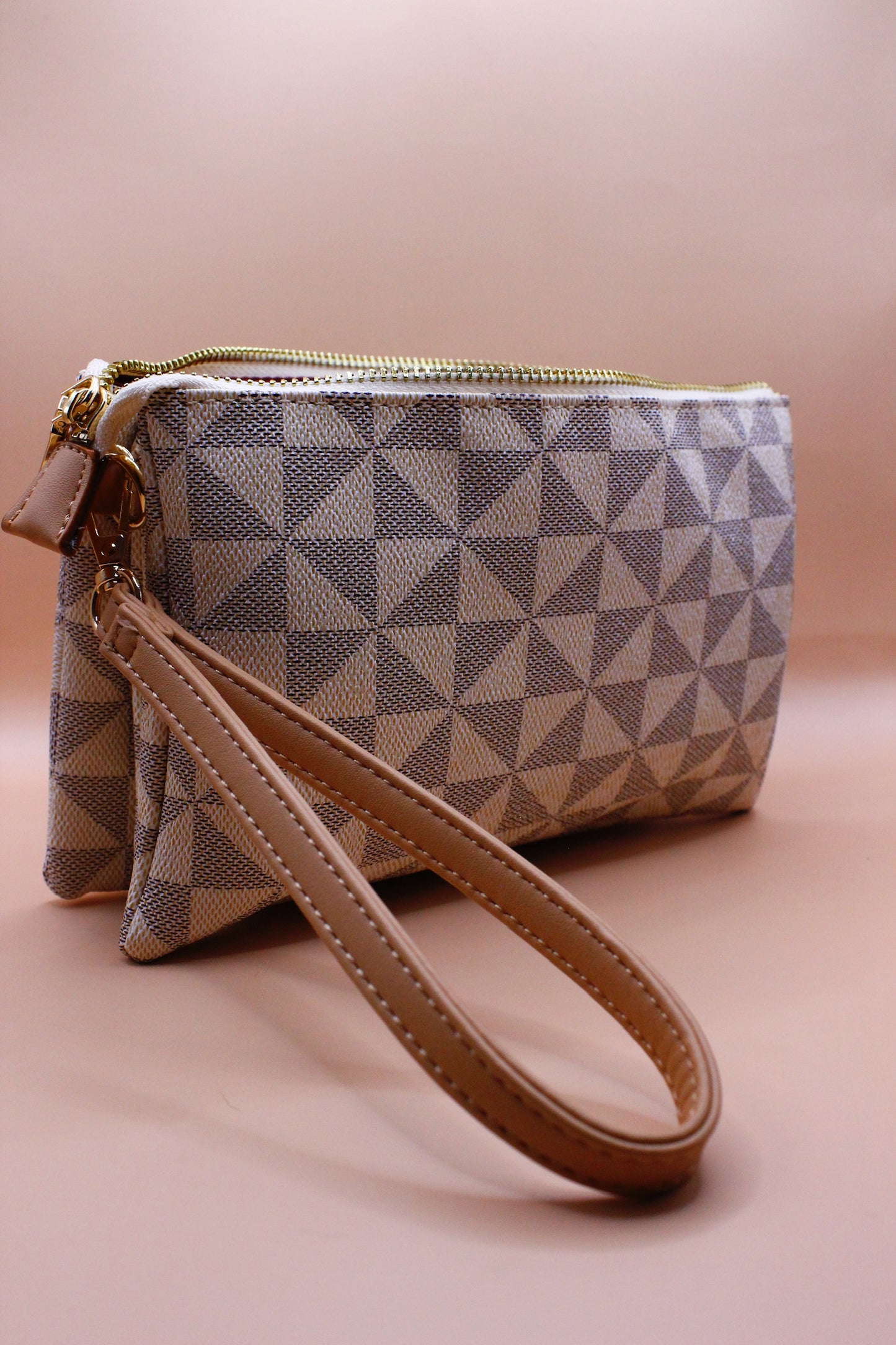 Pretty Gurl - wristlet