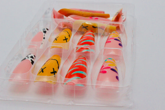 Alice in Wonderland - Press On Nails