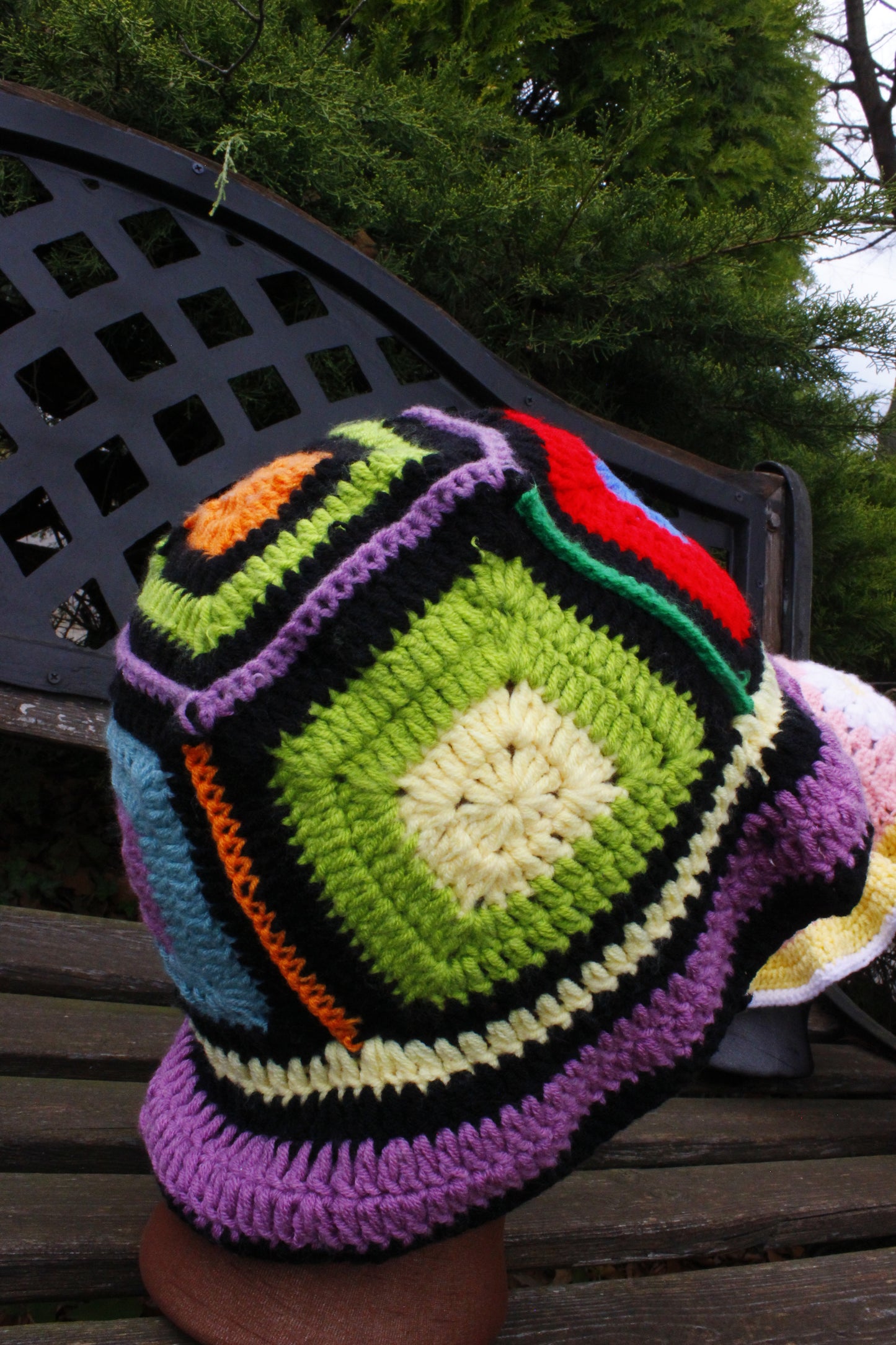 Multi colored knitted- bucket hat