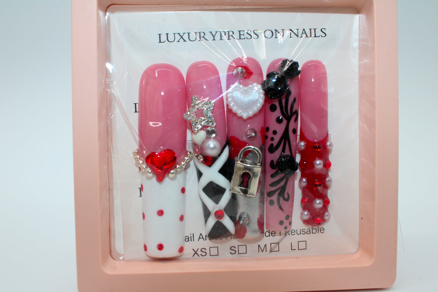 QUEEN OF HEARTS- PRESS-ON NAILS