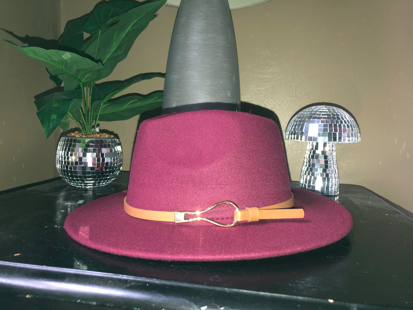RED VELVET FEDORA