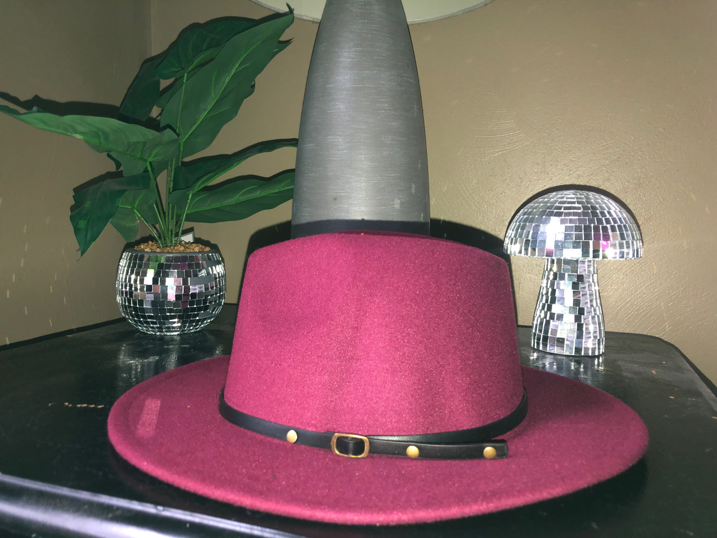 RED VELVET FEDORA