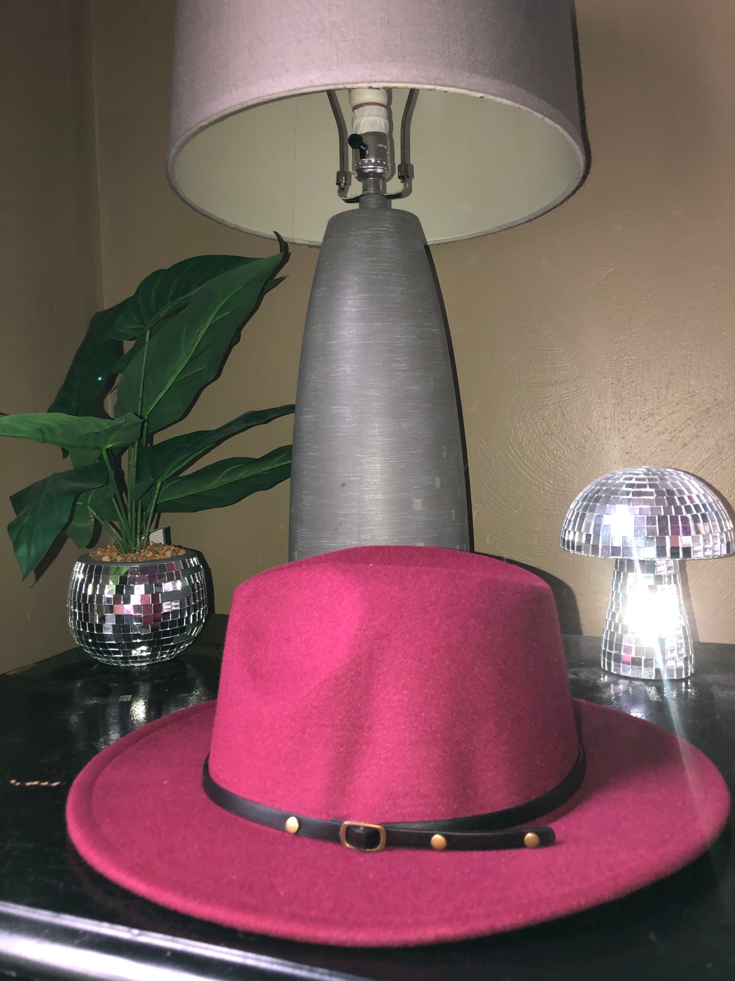 RED VELVET FEDORA